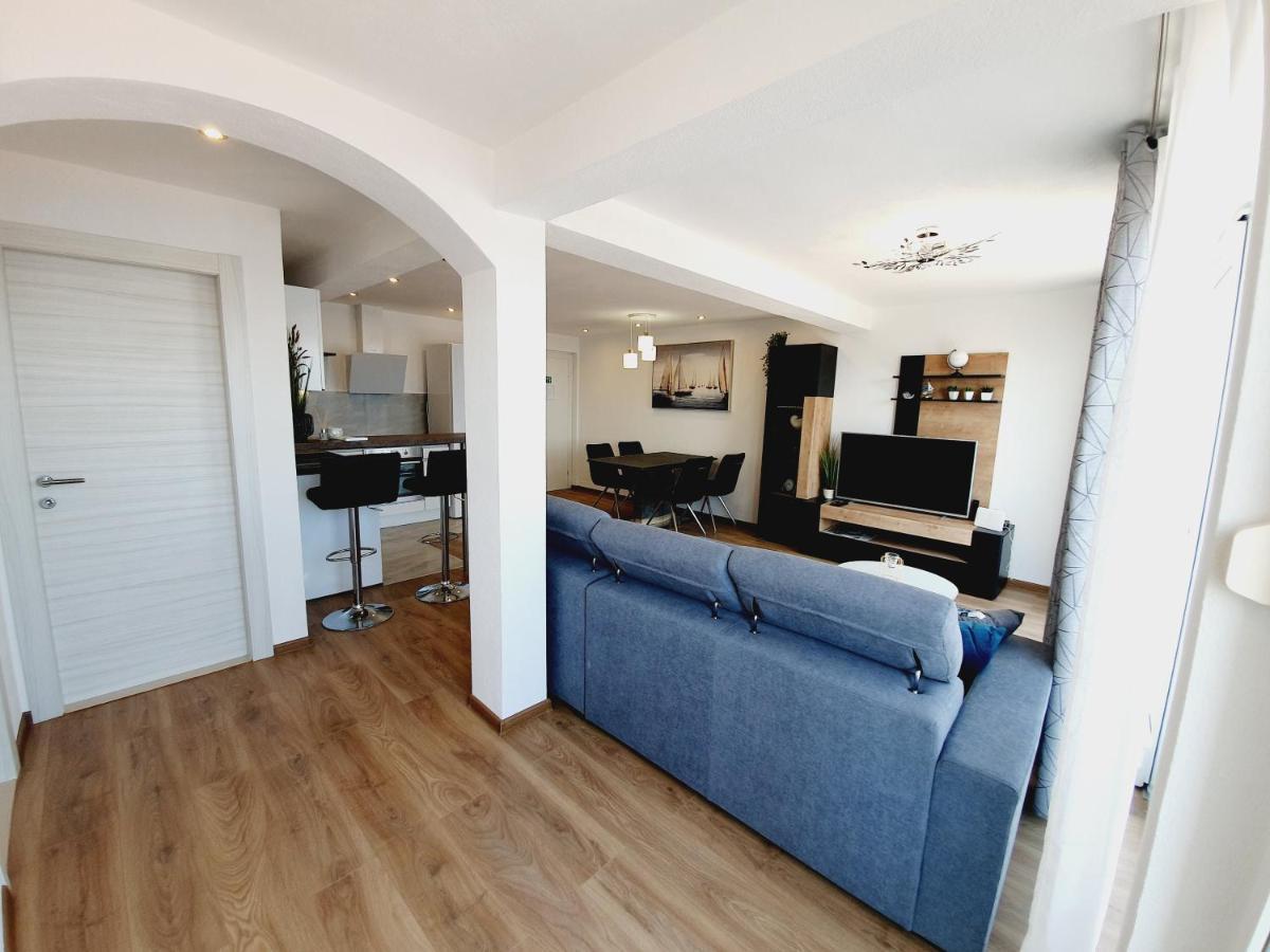 White House Apartments Dugi Rat Luaran gambar