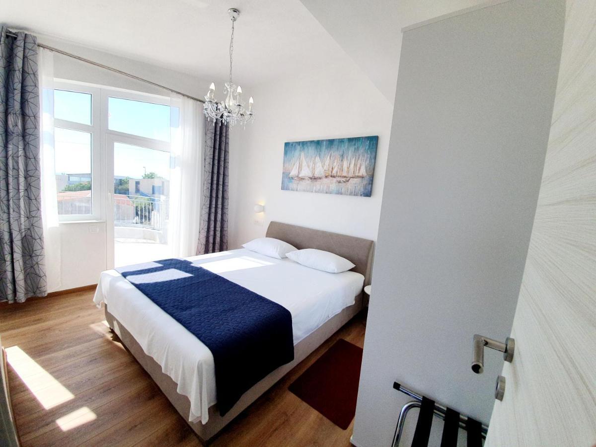 White House Apartments Dugi Rat Luaran gambar