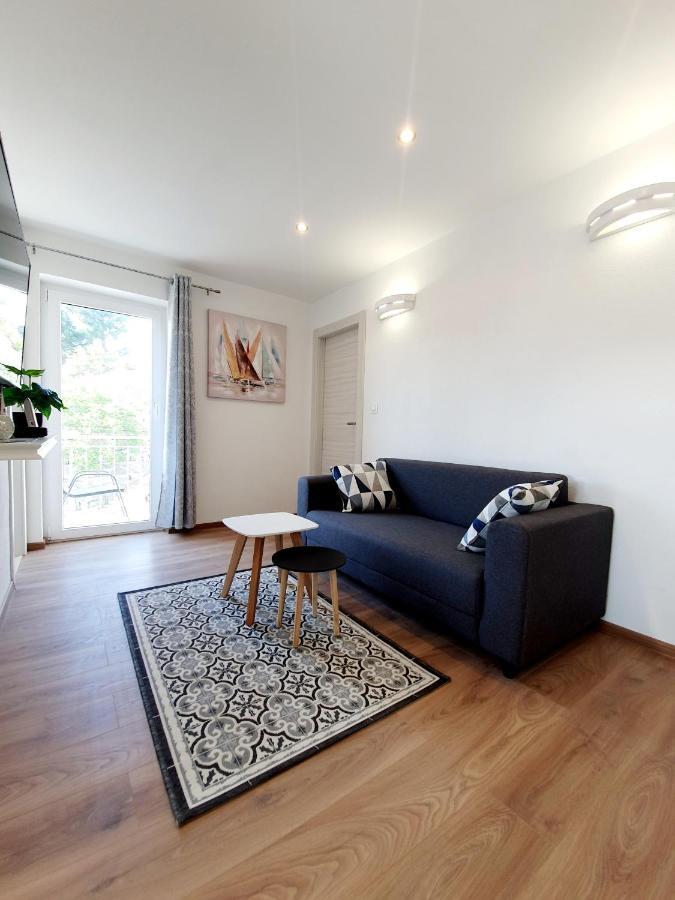 White House Apartments Dugi Rat Luaran gambar