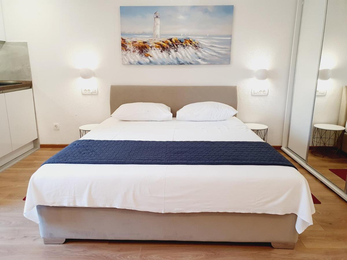 White House Apartments Dugi Rat Luaran gambar