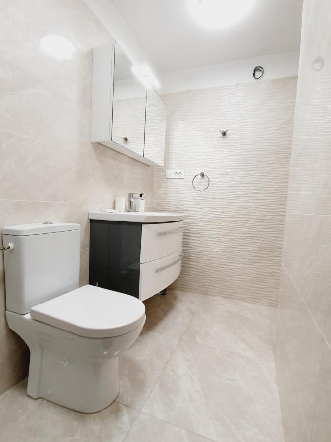 White House Apartments Dugi Rat Luaran gambar
