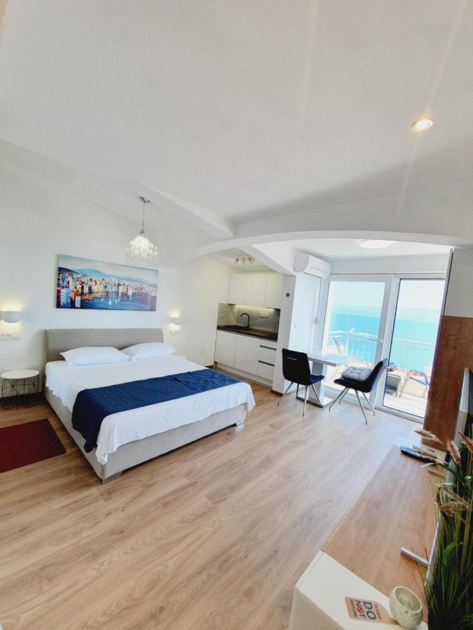 White House Apartments Dugi Rat Luaran gambar